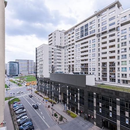 ורשה Bukowinska 12 Prywatne Mieszkanie 80M2 Z Dwiema Sypialniami I Balkonem 2X Bezplatne Miejsca Parkingowe Samodzielne Zameldowanie! Private Garage! Self Check-In System! מראה חיצוני תמונה